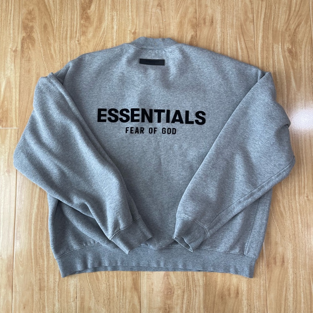 Gray Essentials Fear of God Crewneck. Size medium, runs a little big. Boxy